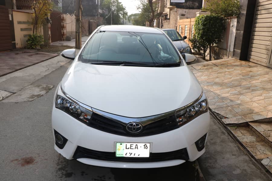 Toyota Corolla Altis 2015 - (Number 2016) 3