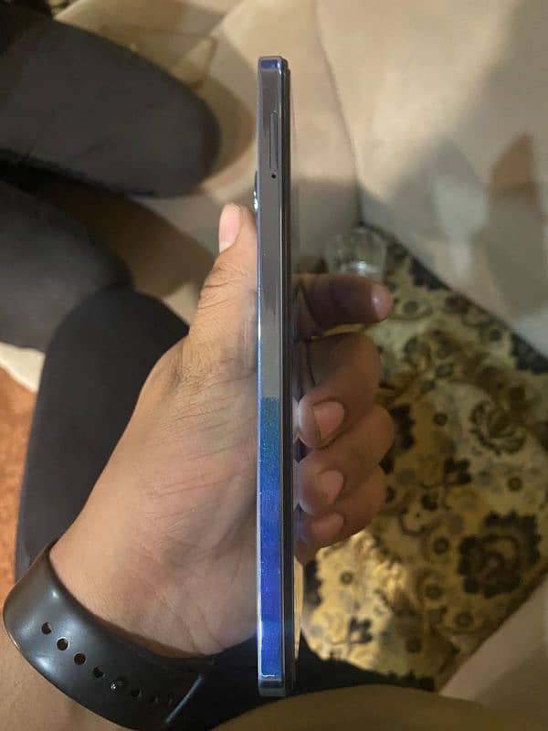 Infinix Hot 40 pro 2