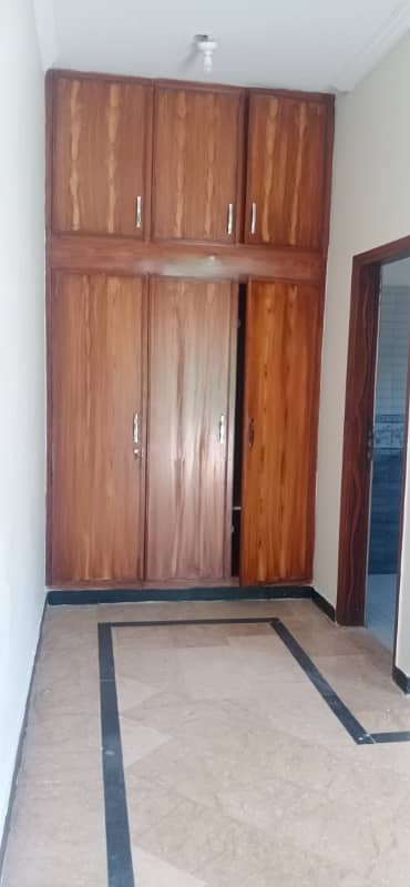 3 Bedroom Flat Available For Rent In G11 8