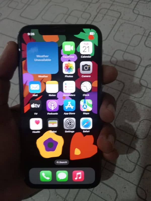 iPhone 11 Pro For sale with excellent condition 3