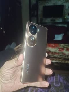 vivo V40e