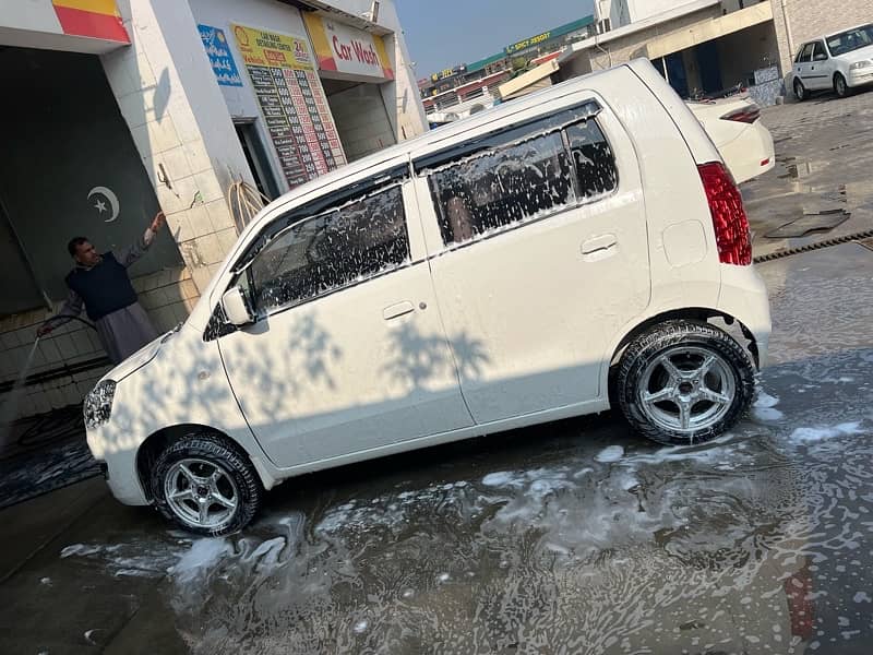 Suzuki Wagon R 2018 3