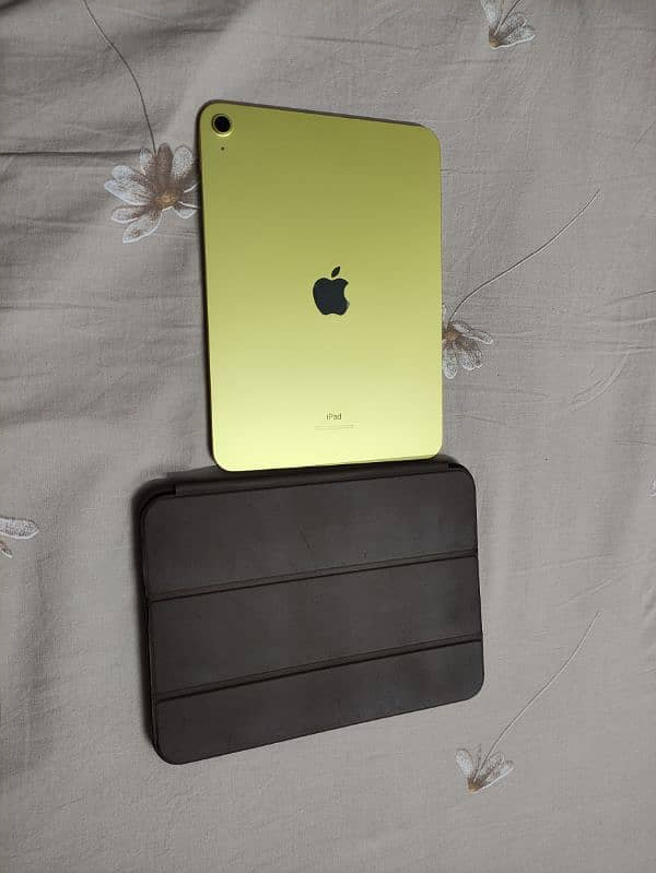 iPad 10th generation. Contact 03178896529 2