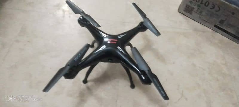 Syma X5SW-1 with WiFi camera for real time videos/photos 8