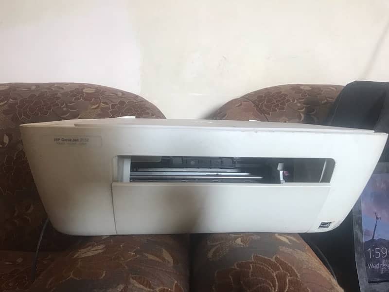 HP desk jet 2132 1