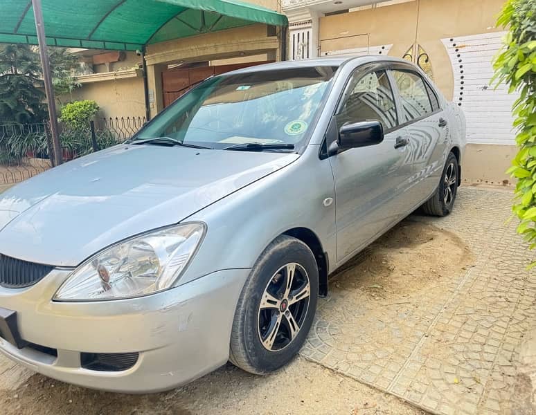 Mitsubishi Lancer 2005 Islamabad registered 3