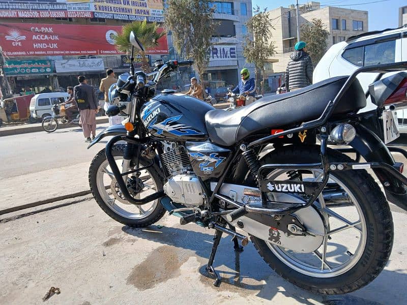 Suzuki GS 150 SE (2018) Motor Bike KPK Reg. Excellent Condition 1