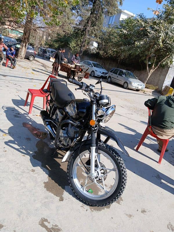 Suzuki GS 150 SE (2018) Motor Bike KPK Reg. Excellent Condition 3