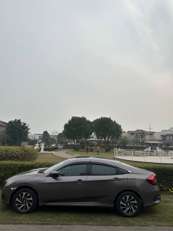 Honda Civic Oriel UG 2017 6