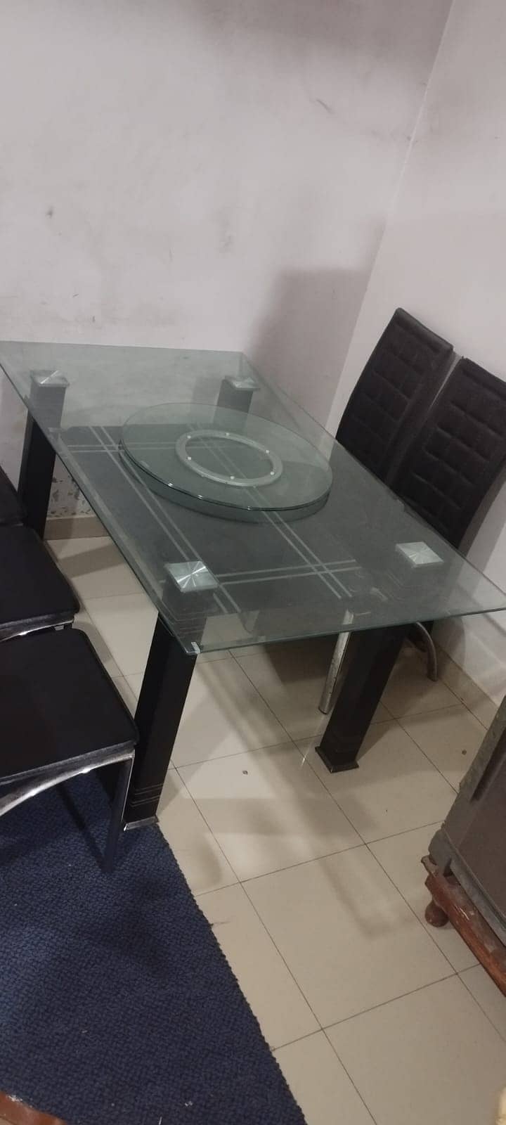 6 Seater Dining table with 5 chairs 7