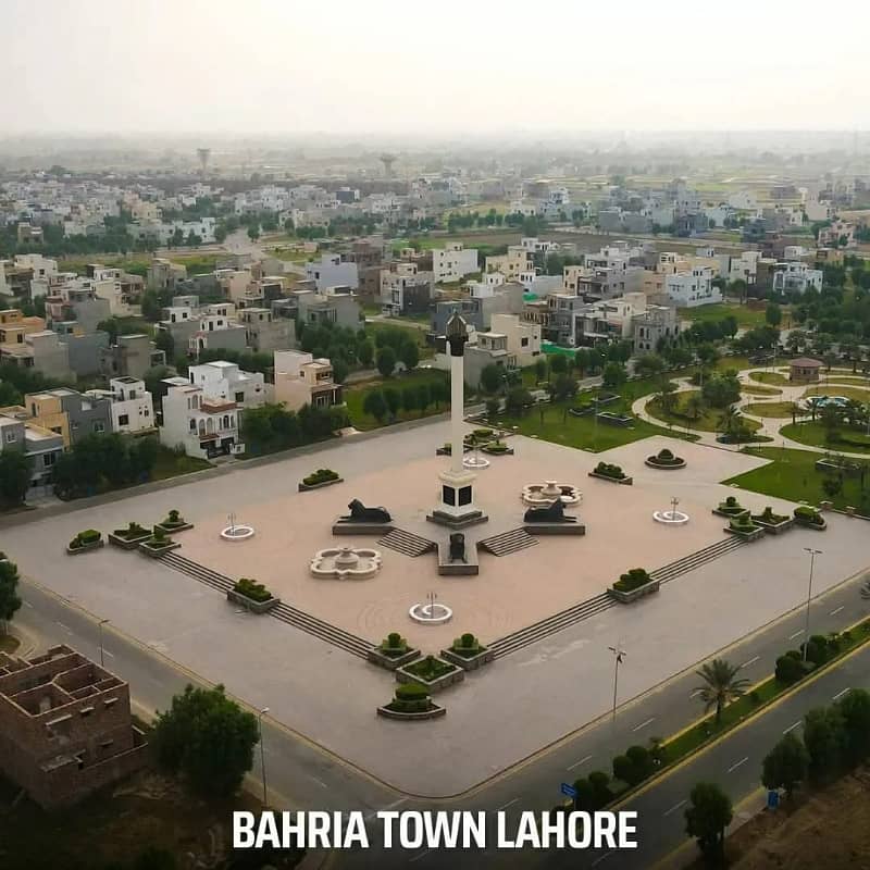 21 Marla Corner Plot For Sale 3 Side Open Corner Plot All Duse Clear Nargis & Hussain Block bahria town lahore 0