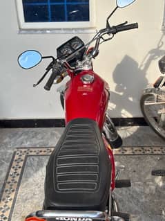 HONDA 125 in mint condition