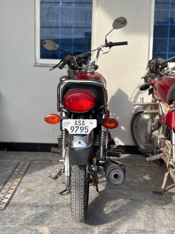 HONDA 125 in mint condition 1