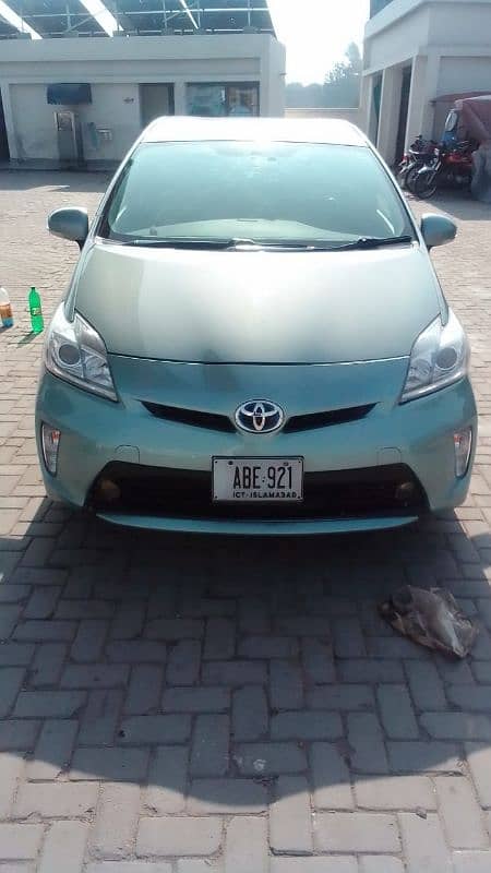 Toyota Prius 2013/ 2016  1.8 Leather Seats 0