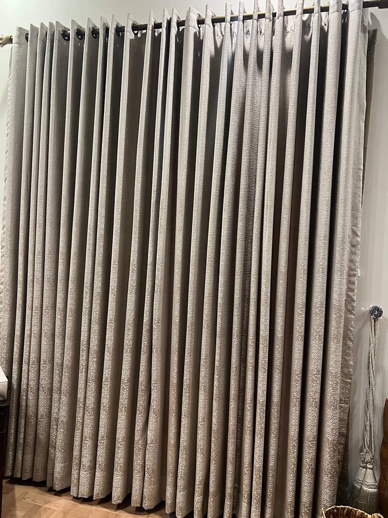 Branded full Wall Two Curtain Set  with Back Blinds and with Accessori 0