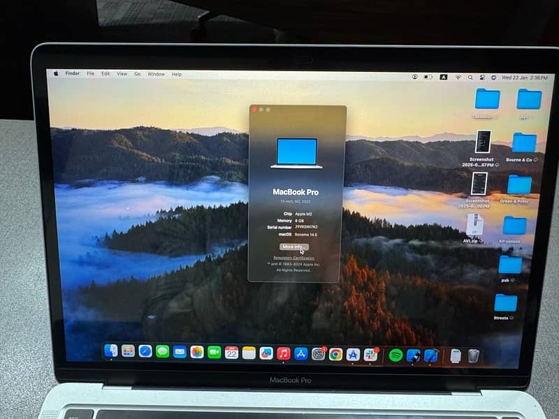 Mac book pro 13-inch M2 8GB, 245GB 2