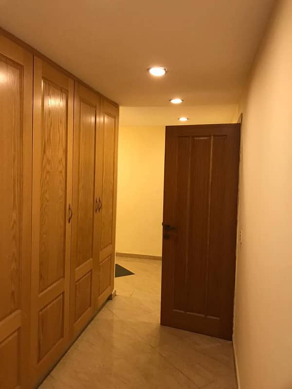 2 Bedroom Apartment Renovated Available For Rent In G10 2