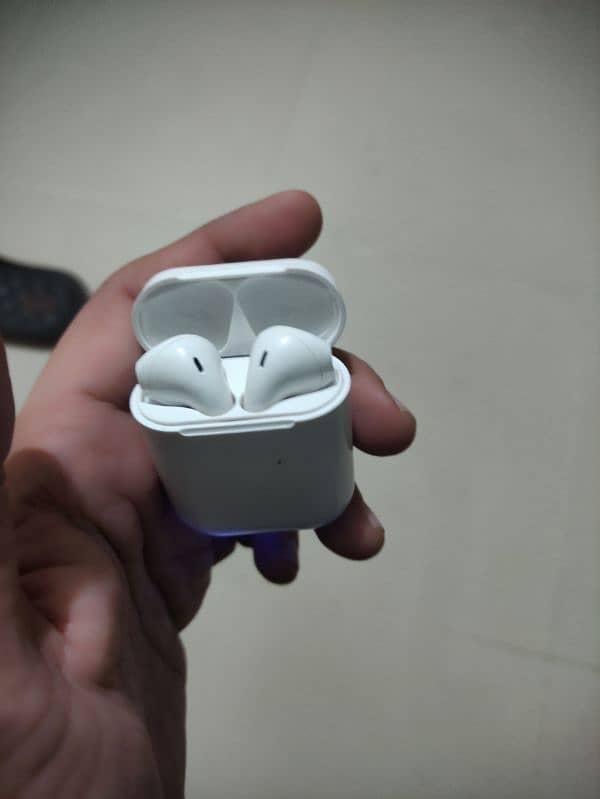 airpods 0