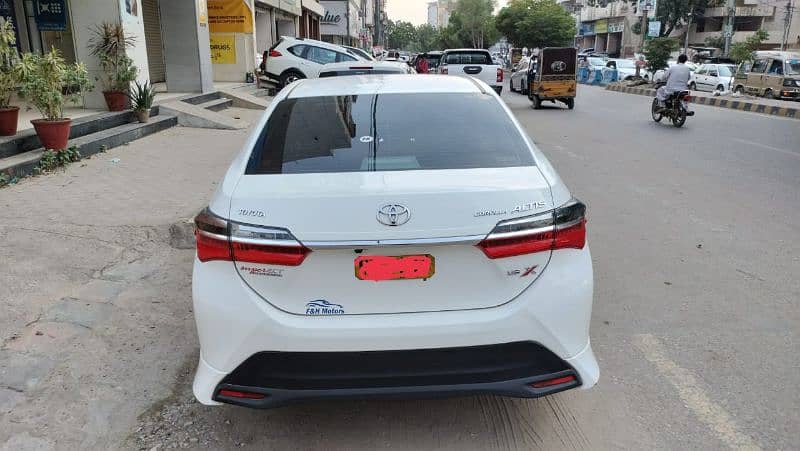 Toyota Corolla Altis 2021 4