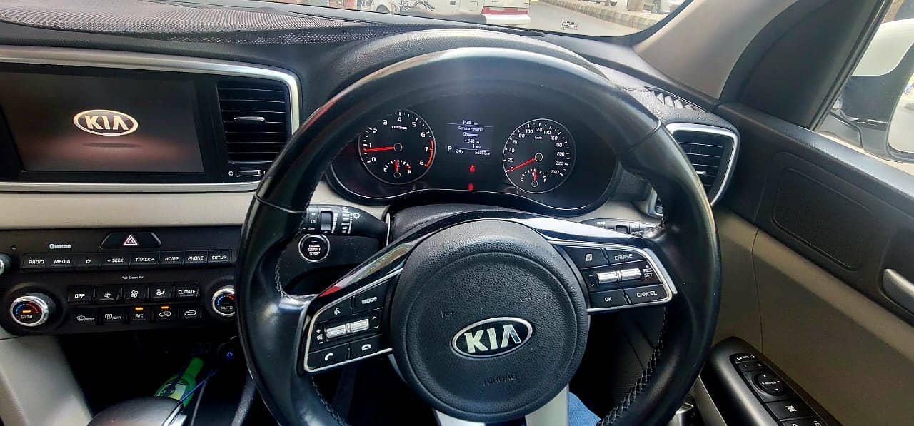 KIA Sportage  FWD 2021 4