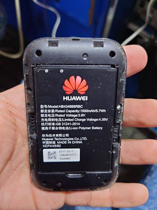 Huawei wifi 4g & 5g devices available for sale. 4