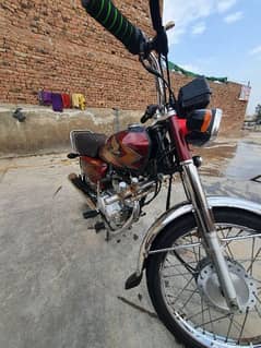 Honda 125. Brand New Condition