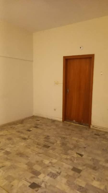 Defence DHA phase 5 badar commercial 2 bed D D apartment available for rent 3