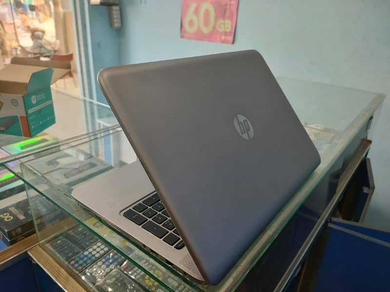 Hp i5 4th gen  silver metal body 3