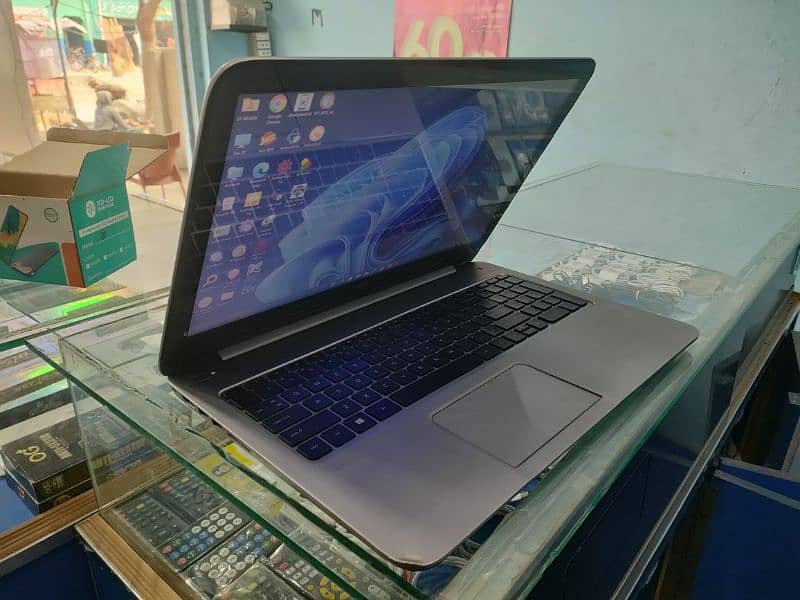 Hp i5 4th gen  silver metal body 4