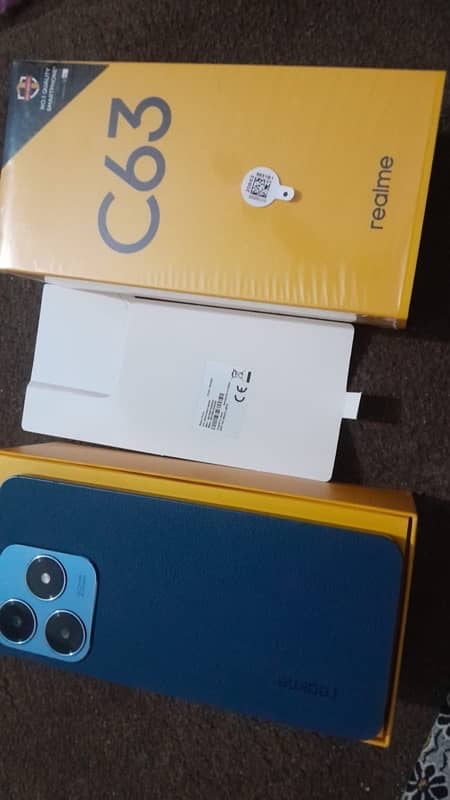 Realme c63 4