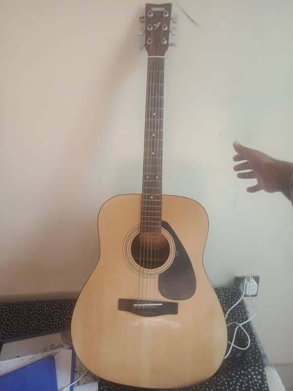 original yamaha F310 acoustic guitar 8