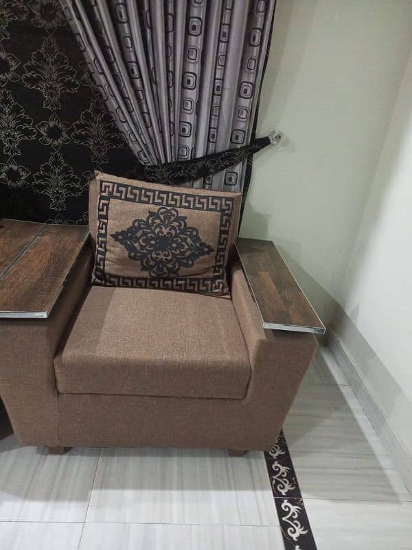 3 seater, 2 seater,1 seater and with table urgent sale 3