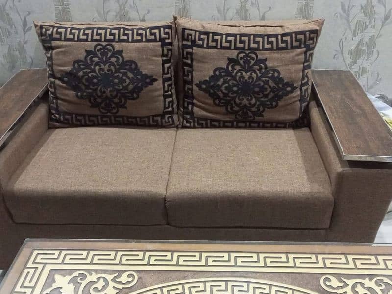 3 seater, 2 seater,1 seater and with table urgent sale 4