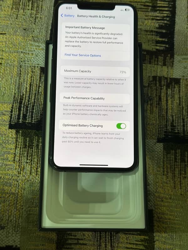 Iphone 11 pro max 256gb pta approved 4