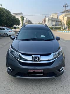 Honda BR-V 2018 neat and clean