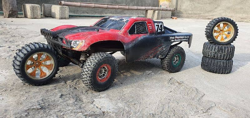 Traxxas Slash RC Axial  not Traxxas Arrma monster Truckr Buggy 4