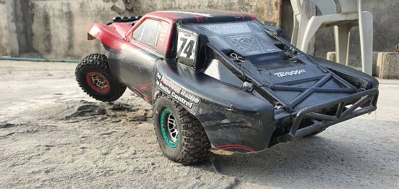 Traxxas Slash RC Axial  not Traxxas Arrma monster Truckr Buggy 5