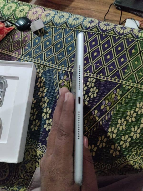 iPad 9th Generation 64GB 5