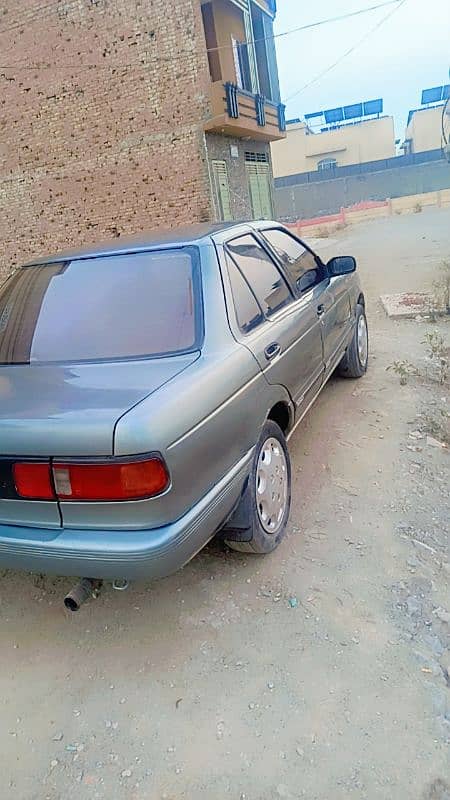 Nissan Sunny 1990 8