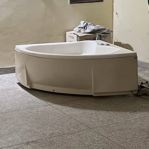 Jacuzzi/Bath Tub For Sale 1