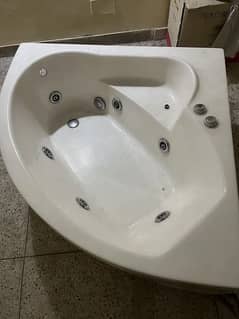 Jacuzzi/Bath Tub For Sale