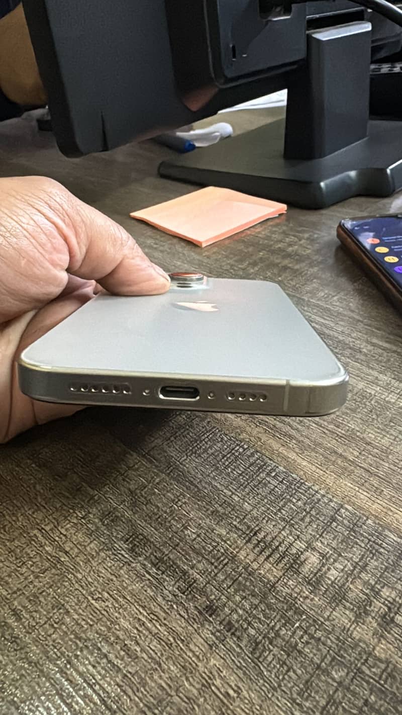 Apple iPhone 15 Pro Max Natrual Titanium PTA approved 3