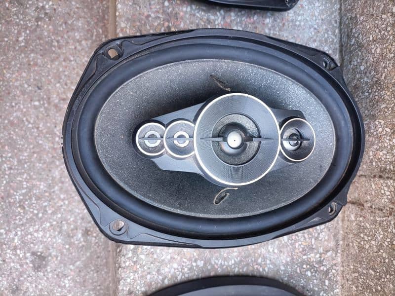 car speakers/woofers/ speeker 2