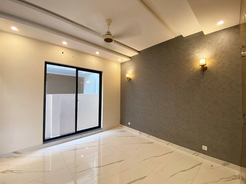 05 Marla Brand New Luxury Bungalow For Rent In C-Block DHA 9 Town 17