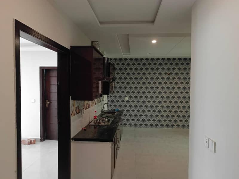 2 BED ROOM NON FURNISH APARTMENT FOR RENT IN BAHRIA TOWN LAHORE 13