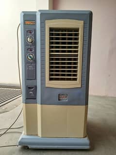 12 ward air cooler Condition good plastic body all button working