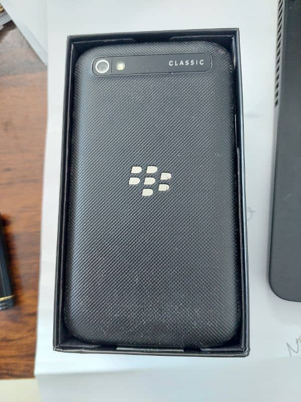 Blackberry Classic 1