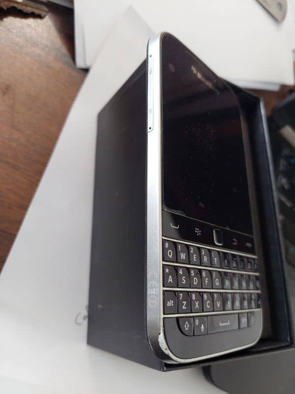 Blackberry Classic 3