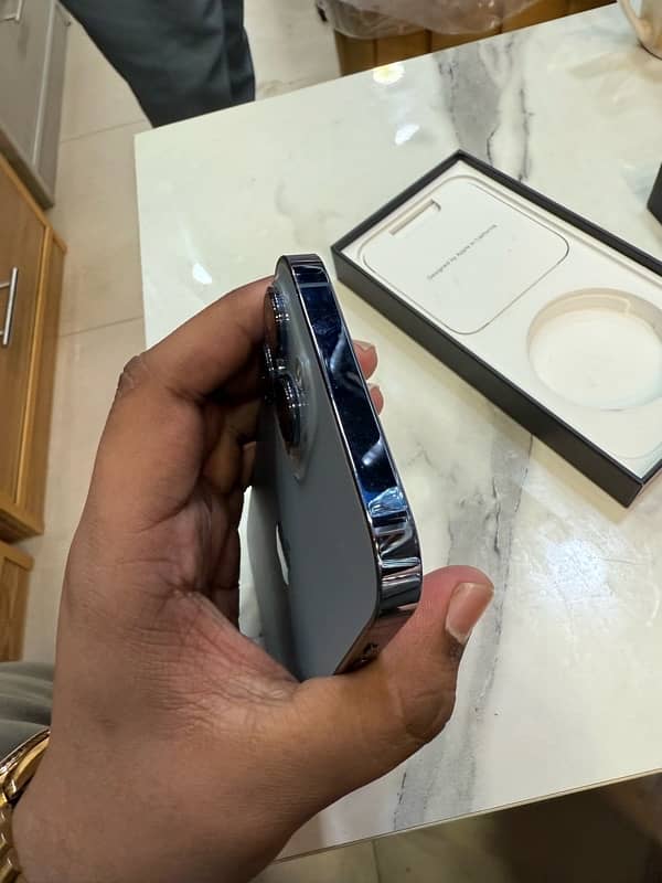 Iphone 13 pro max 128 gb brand new condition 7