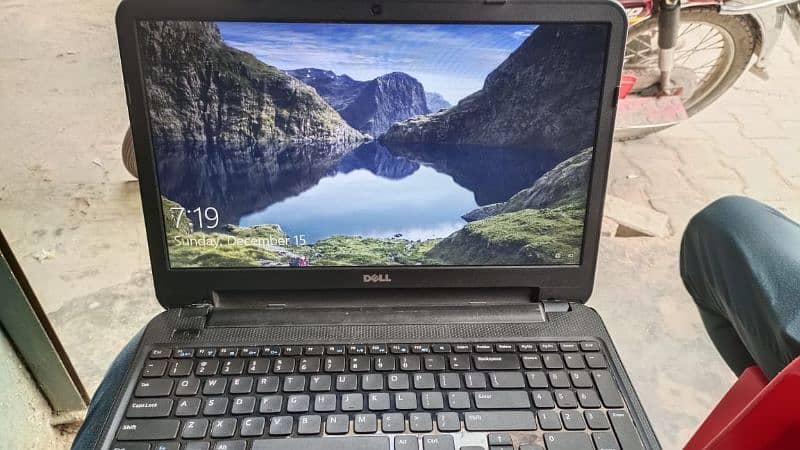 dell i3 3rd generation 0